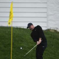 Mitchell shows staying power at soggy Truist with 2nd-round 67; McIlroy 5 strokes off the lead