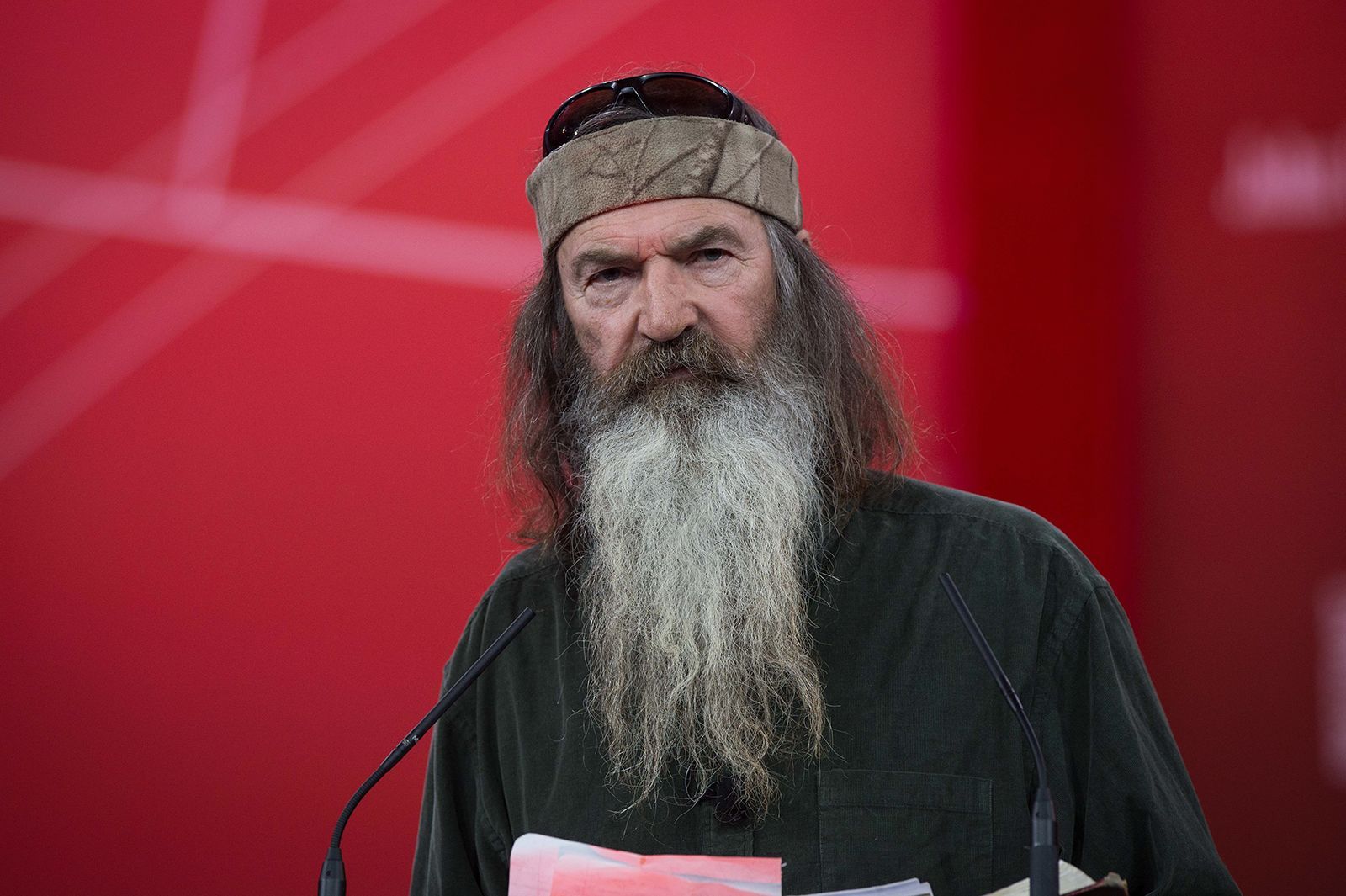 'Duck Dynasty' star Phil Robertson dies at 79